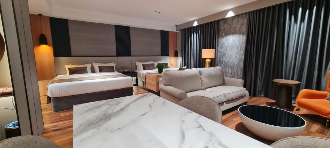Extreme Boutique Hotel Keluang Zewnętrze zdjęcie
