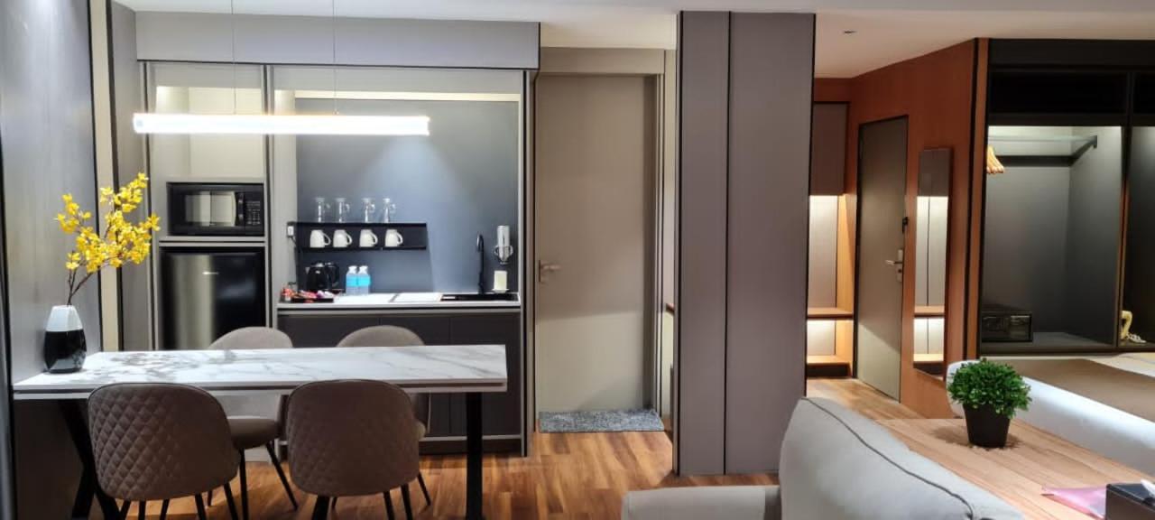 Extreme Boutique Hotel Keluang Zewnętrze zdjęcie